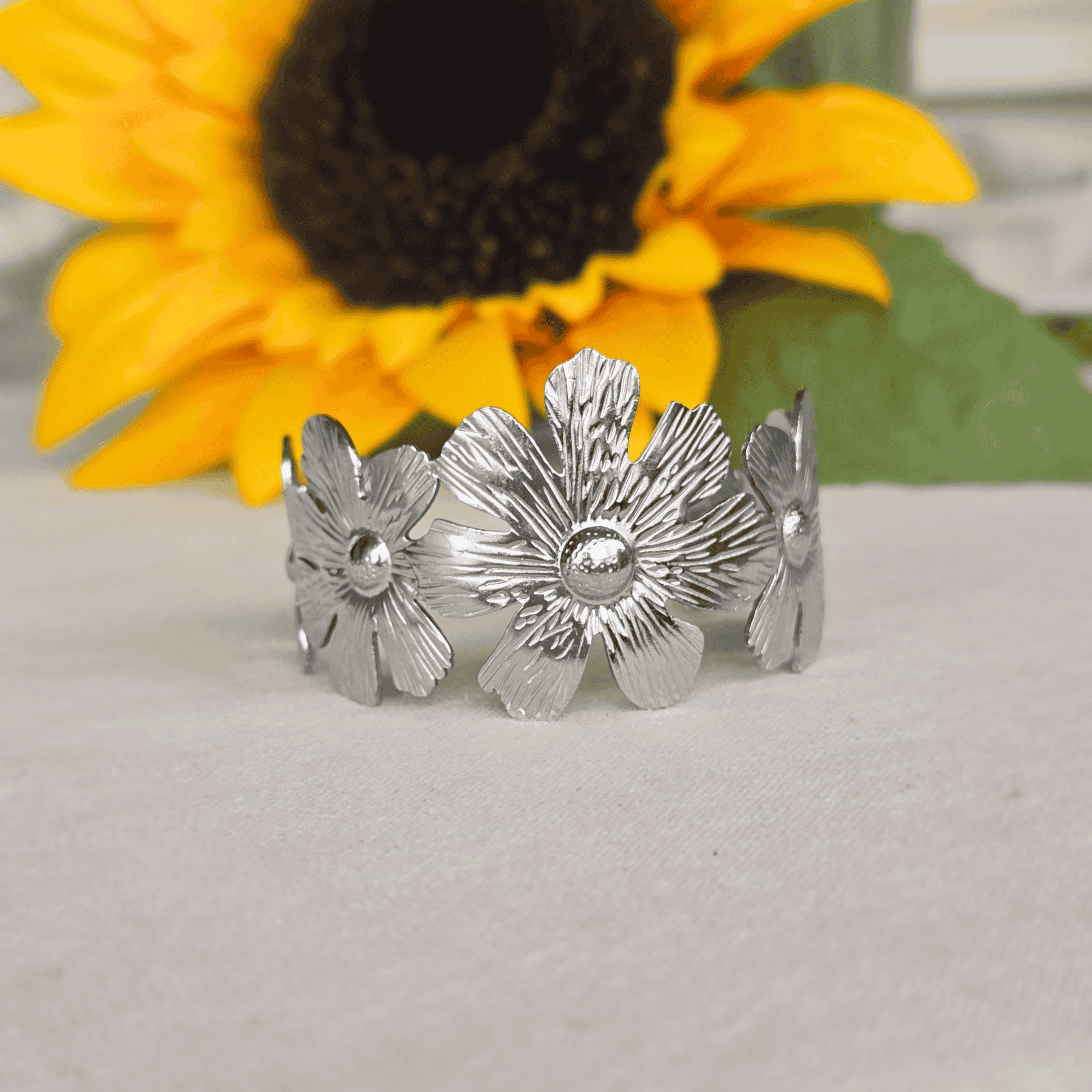BLOOM CUFF BRACELET