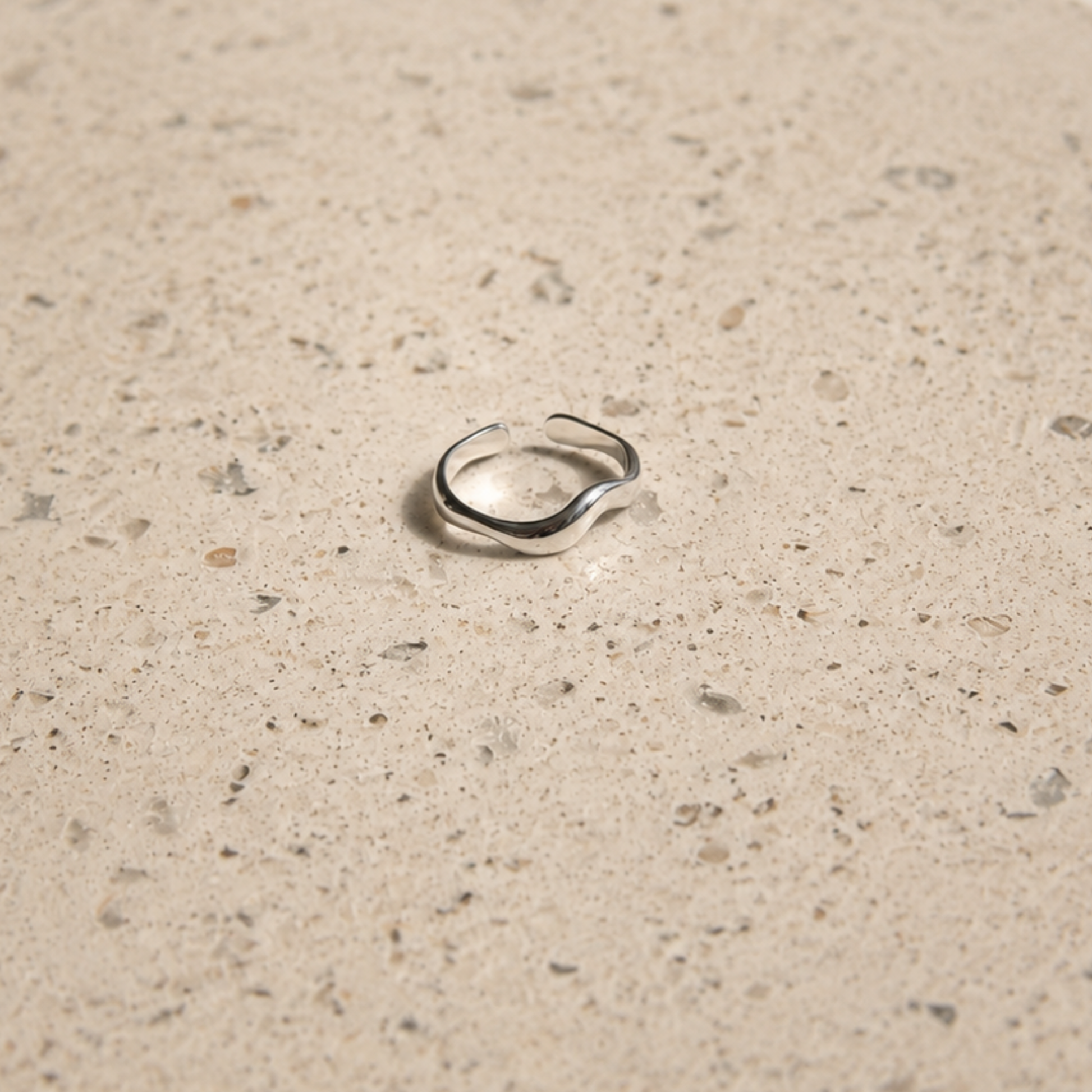 ALEXIS RING