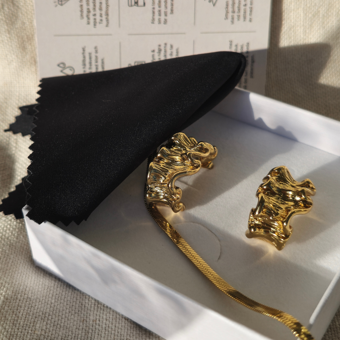 AMÉLIE EARRINGS