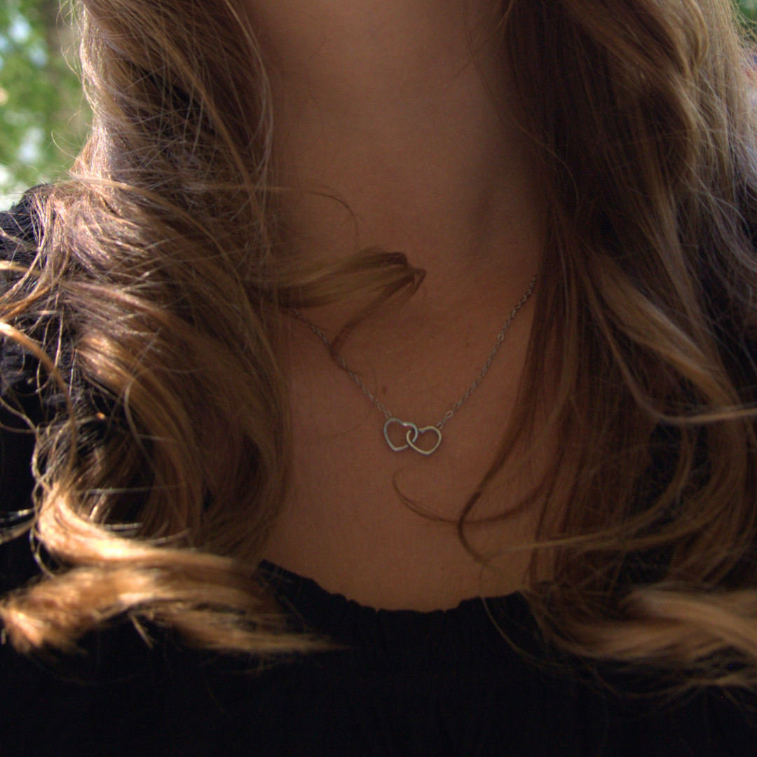 AMOUR NECKLACE
