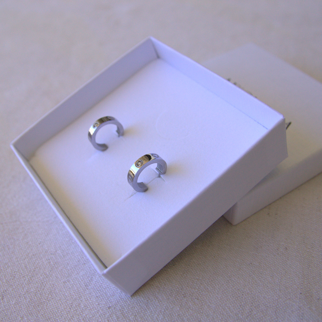 AMOUR HOOPS EARRINGS