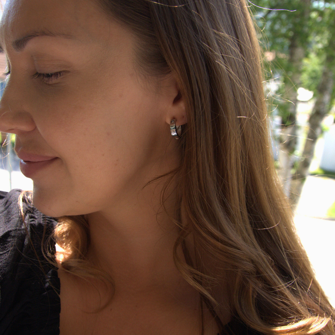 AMOUR HOOPS EARRINGS