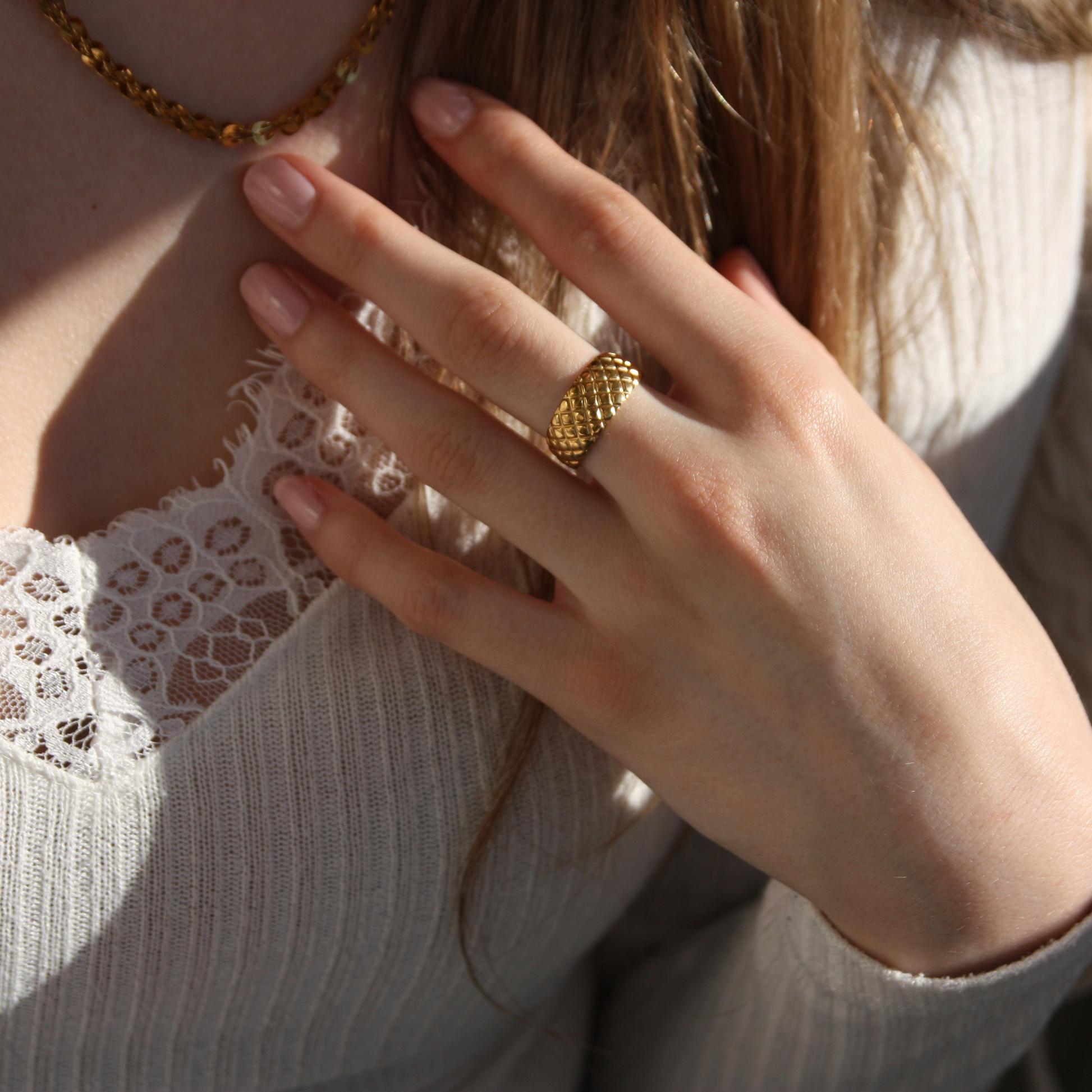 COCO QUILTED RING