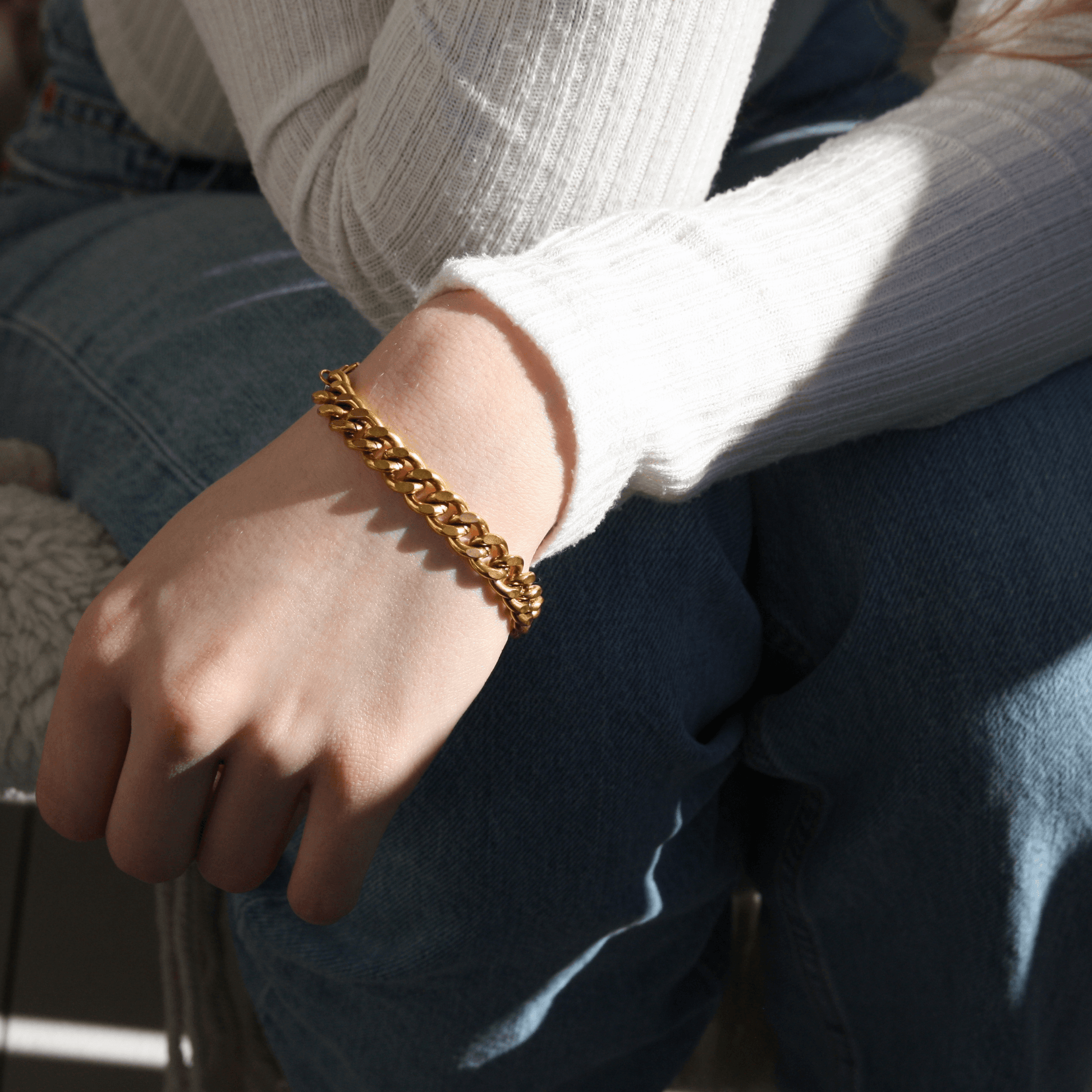 SIGNATURE CHAIN BRACELET
