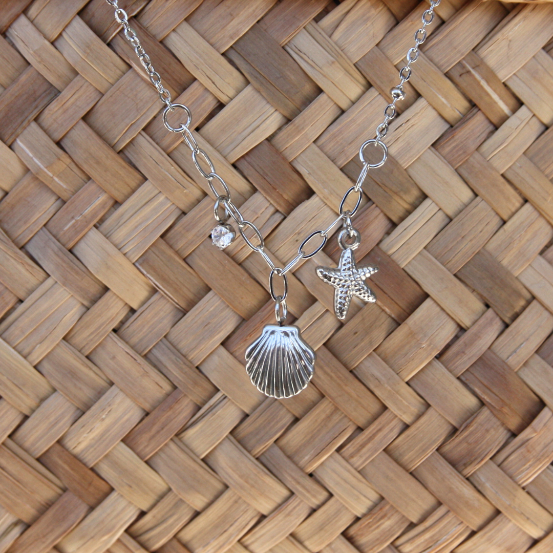 COASTAL CHARM NECKLACE