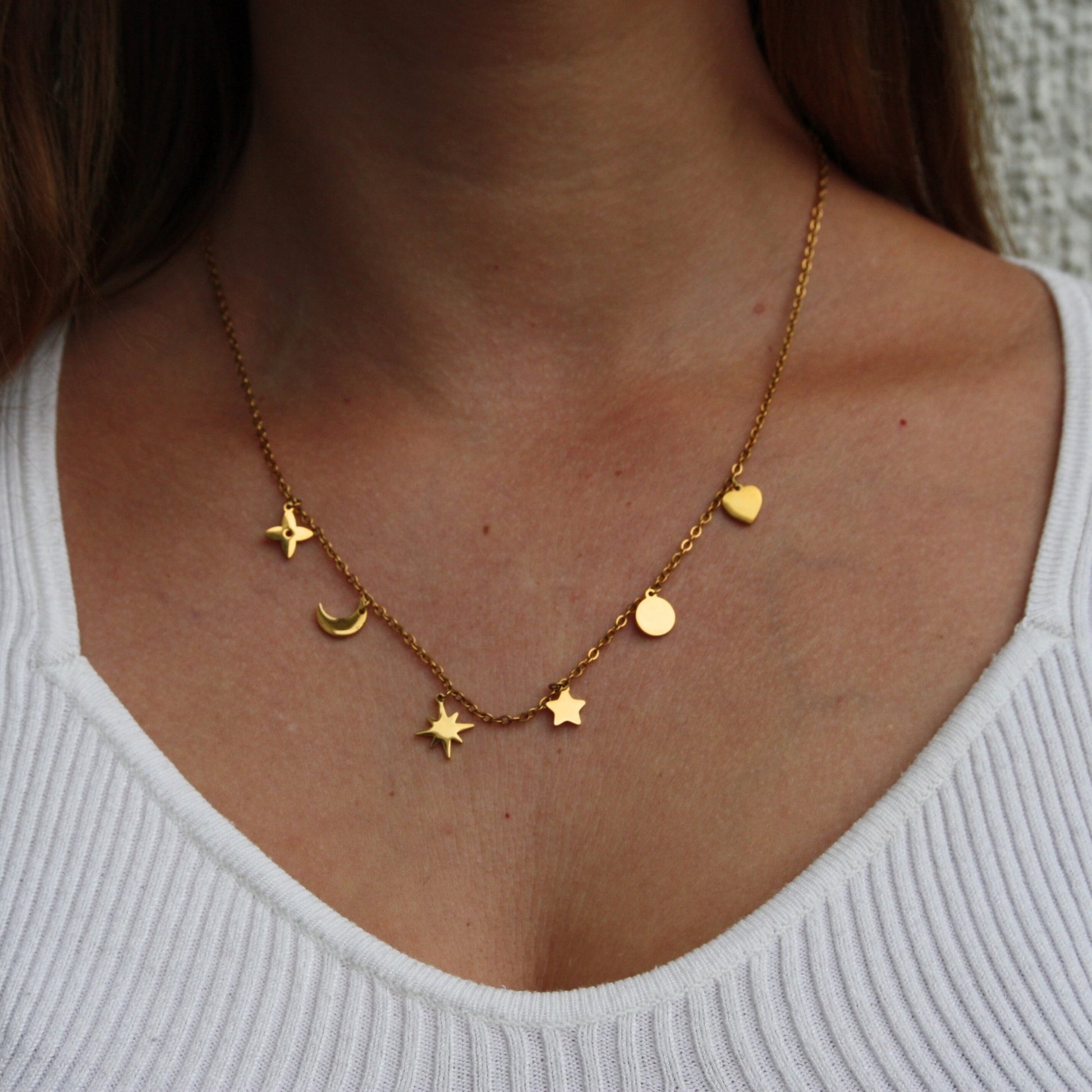 ELARA NECKLACE