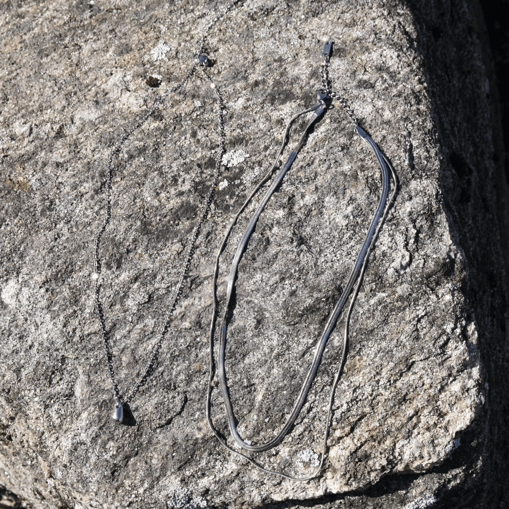 LAURA NECKLACE