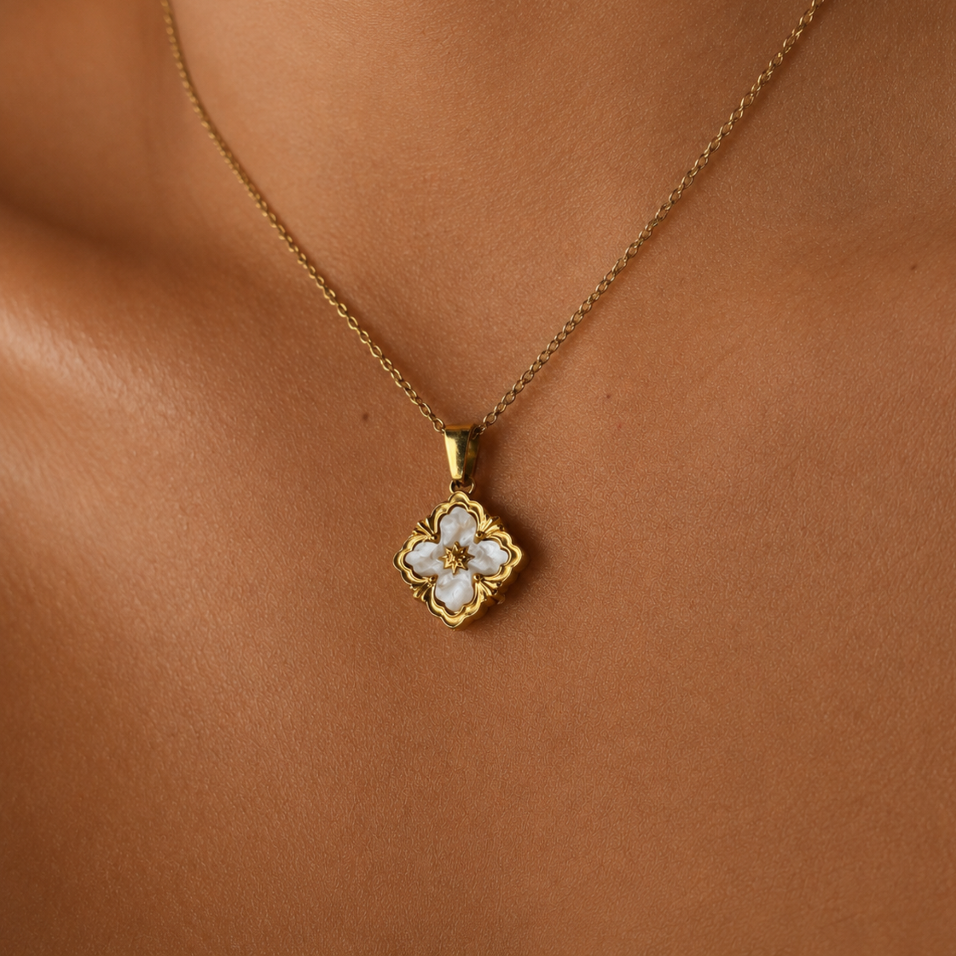 LAUREN NECKLACE