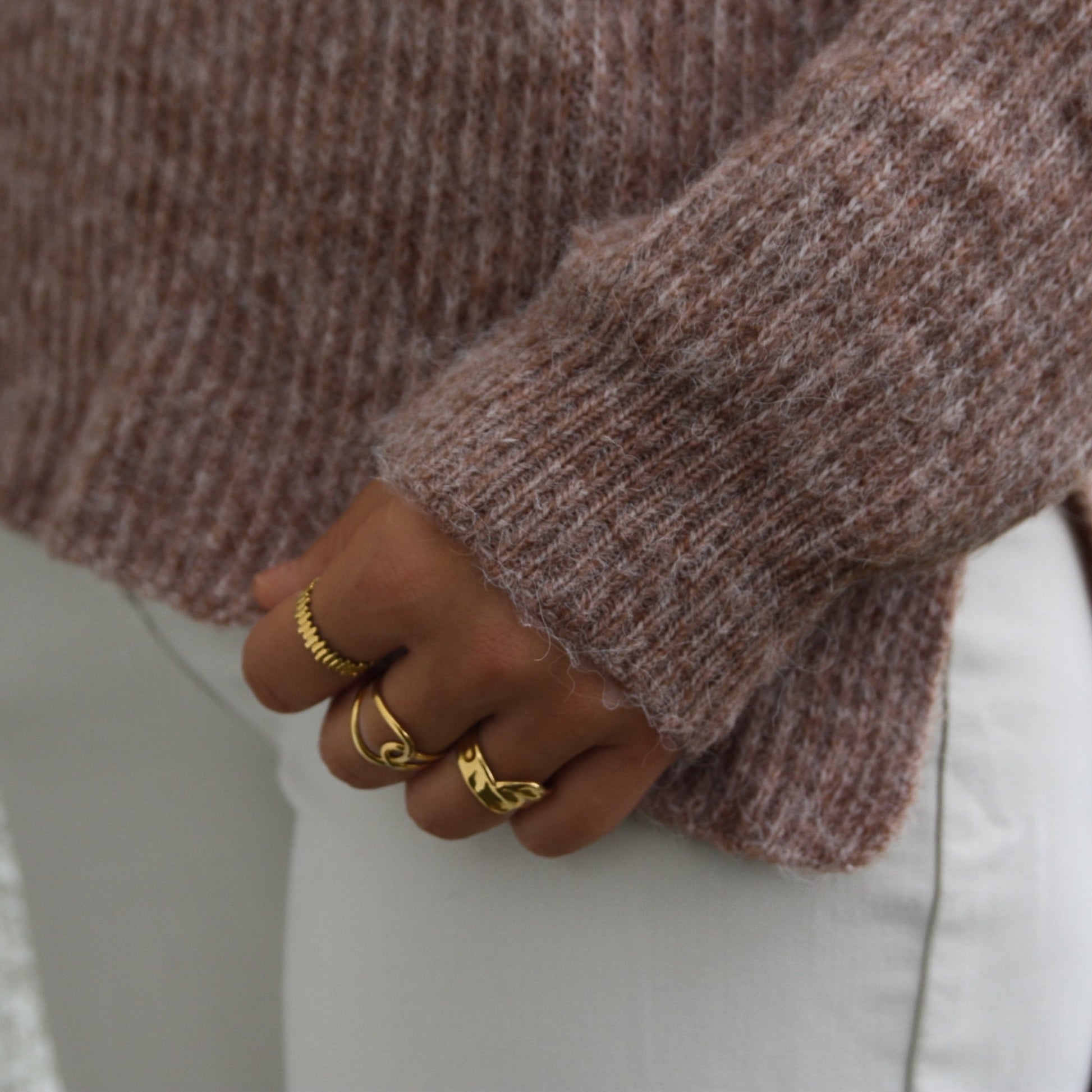 OLIVIA RING