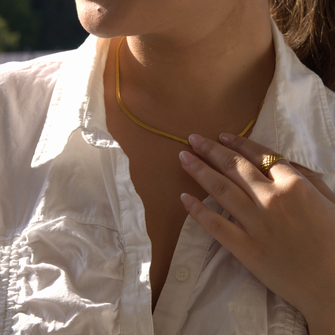 NICOLE NECKLACE