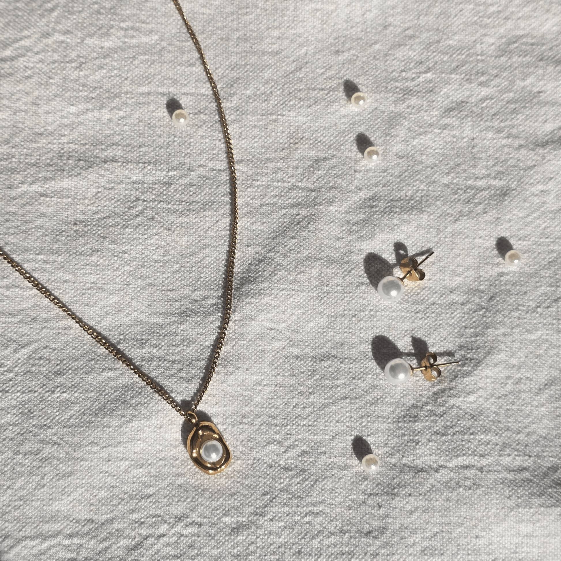 PERLA LUXE NECKLACE