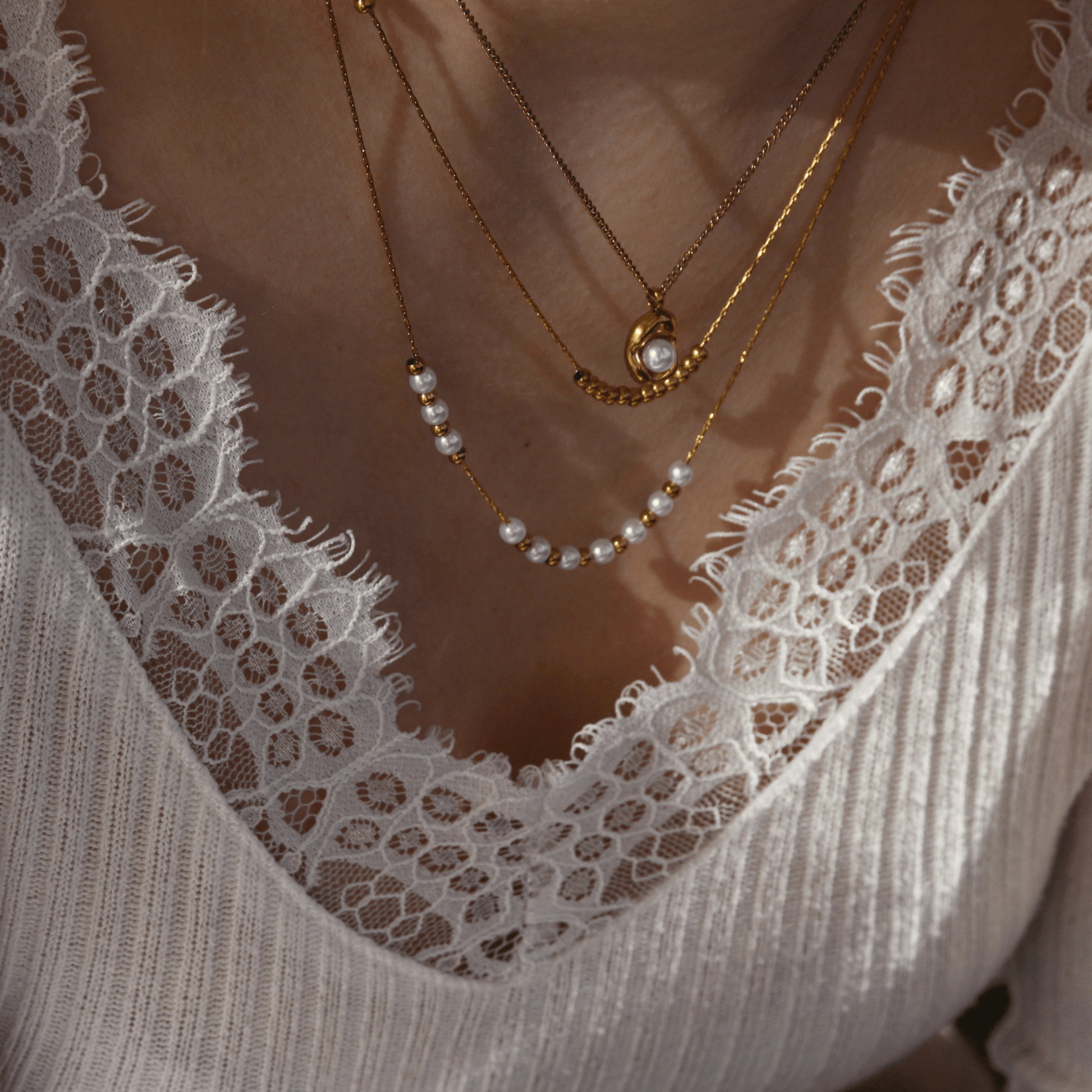 PERLA LUXE NECKLACE