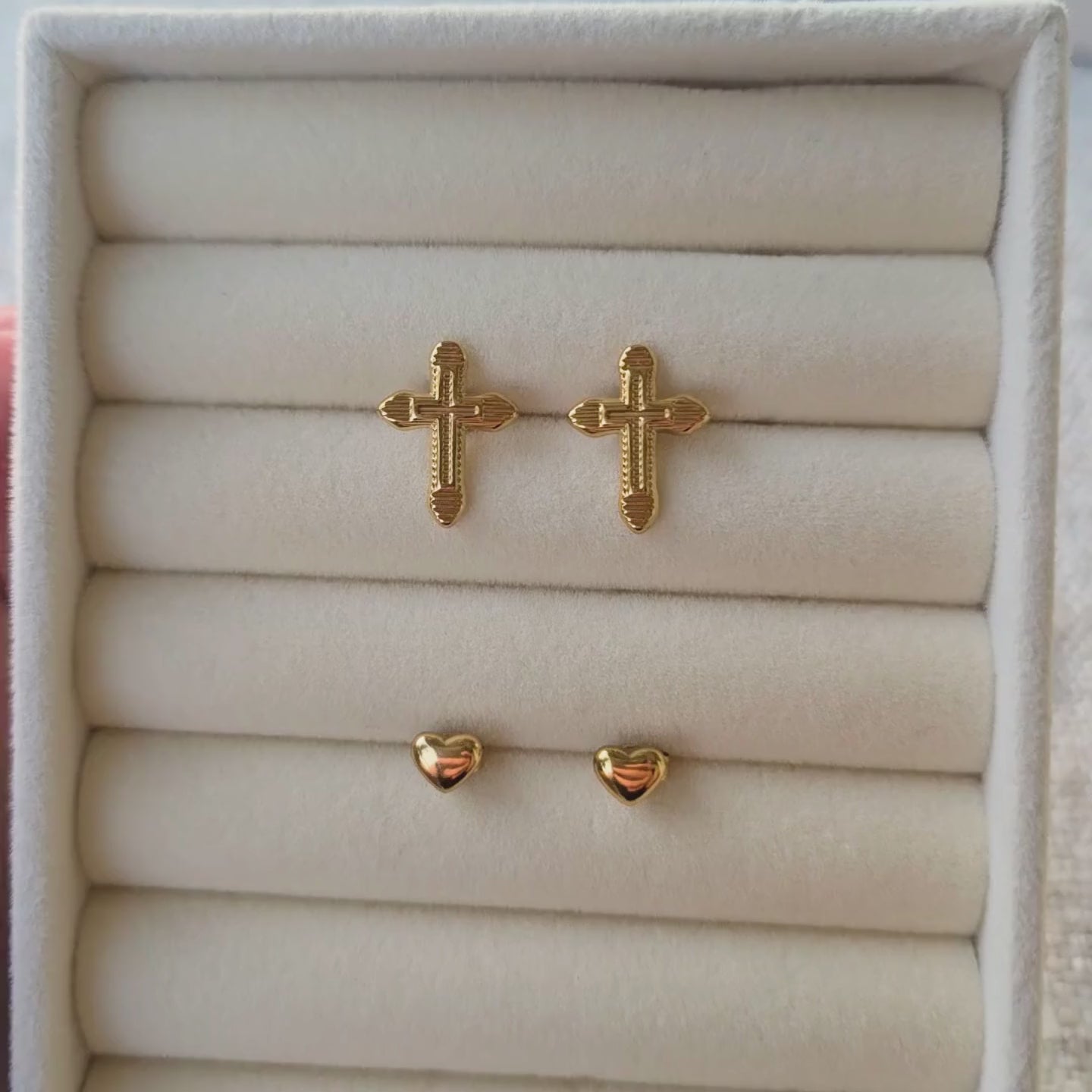 HEARTS GOLDEN EARRINGS