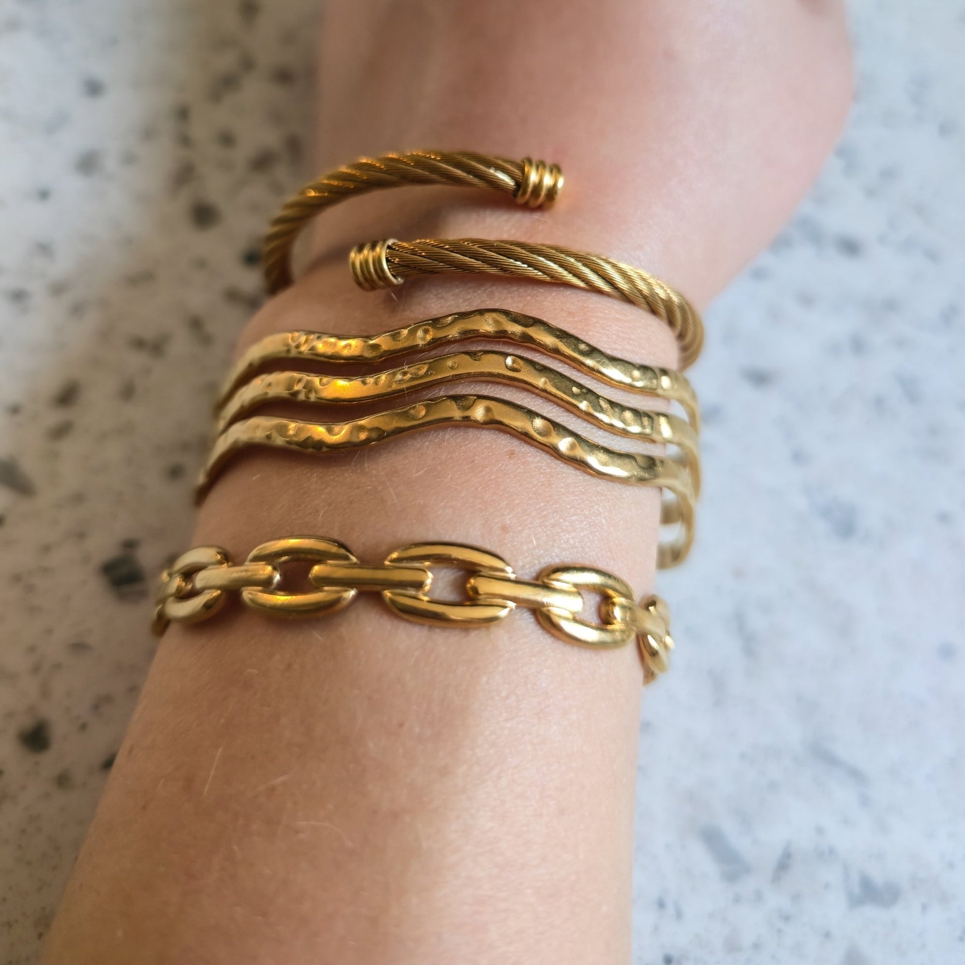 ALMIRA BRACELET