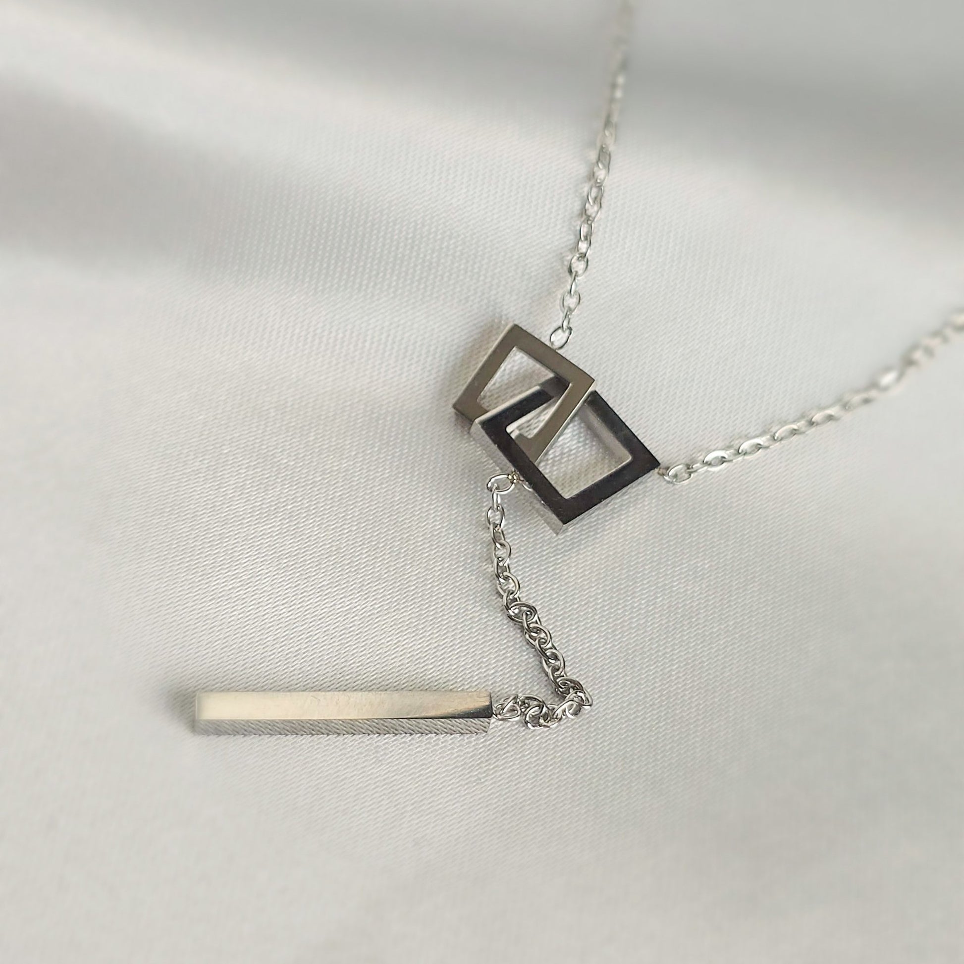 ALBA NECKLACE
