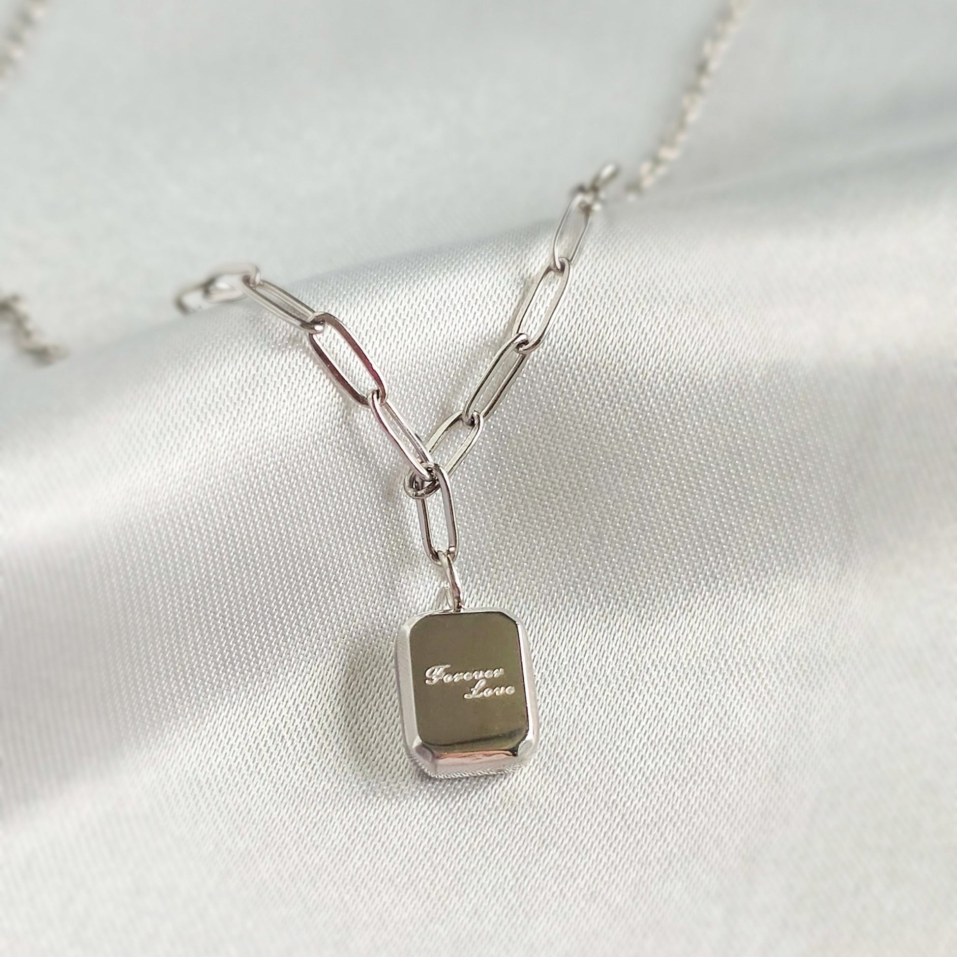 ARDEN NECKLACE