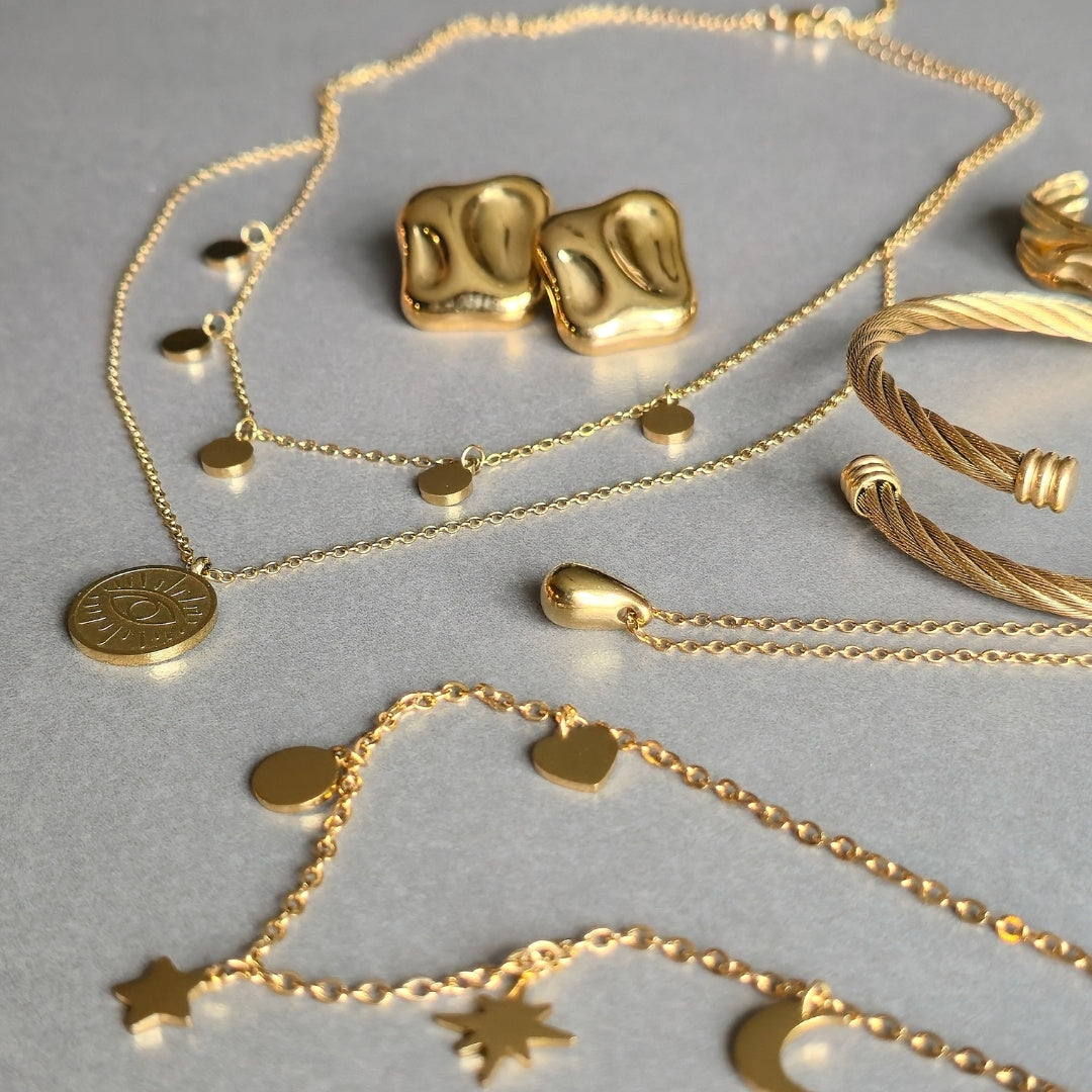 LAURA GOLDEN NECKLACE