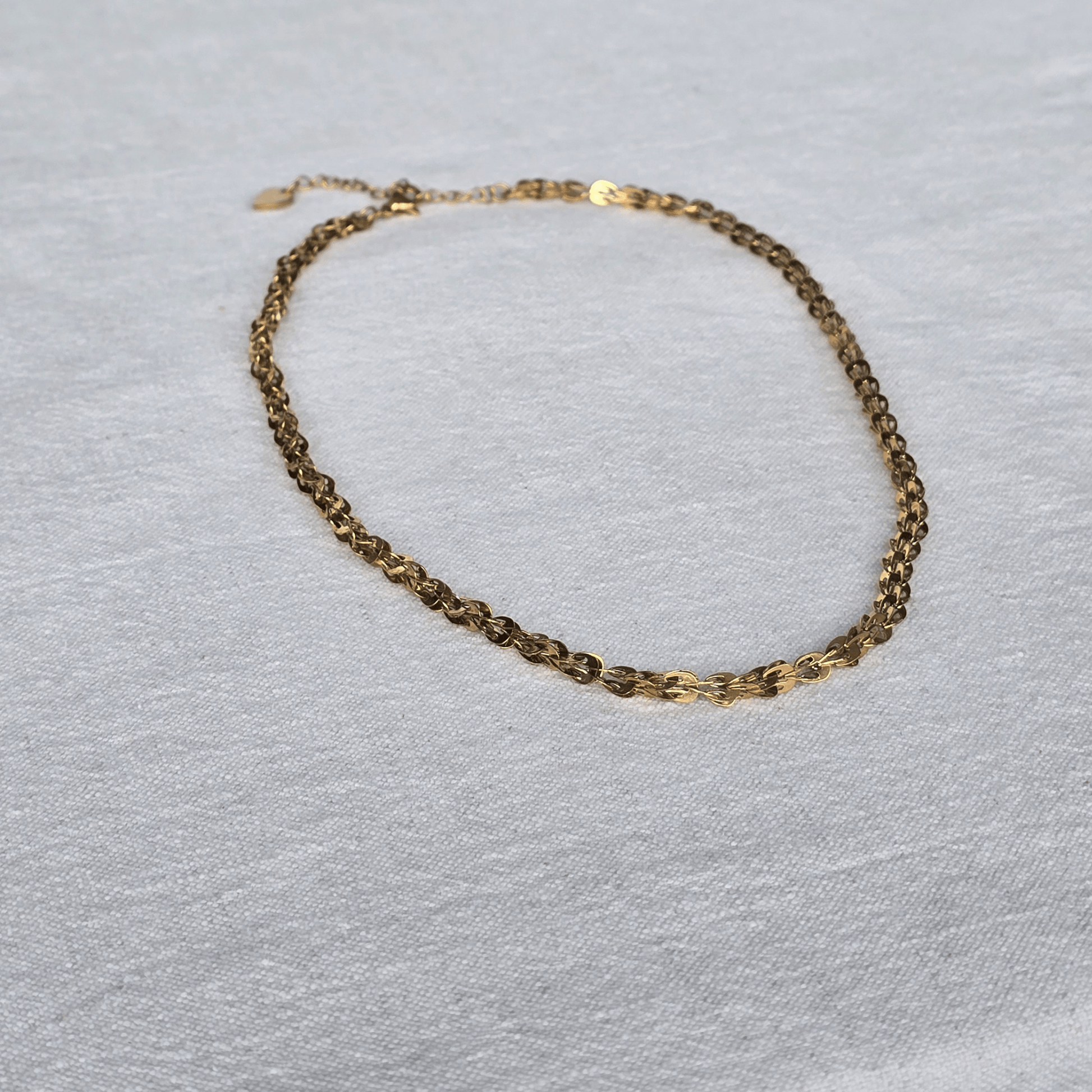 LUMI CHAIN NECKLACE