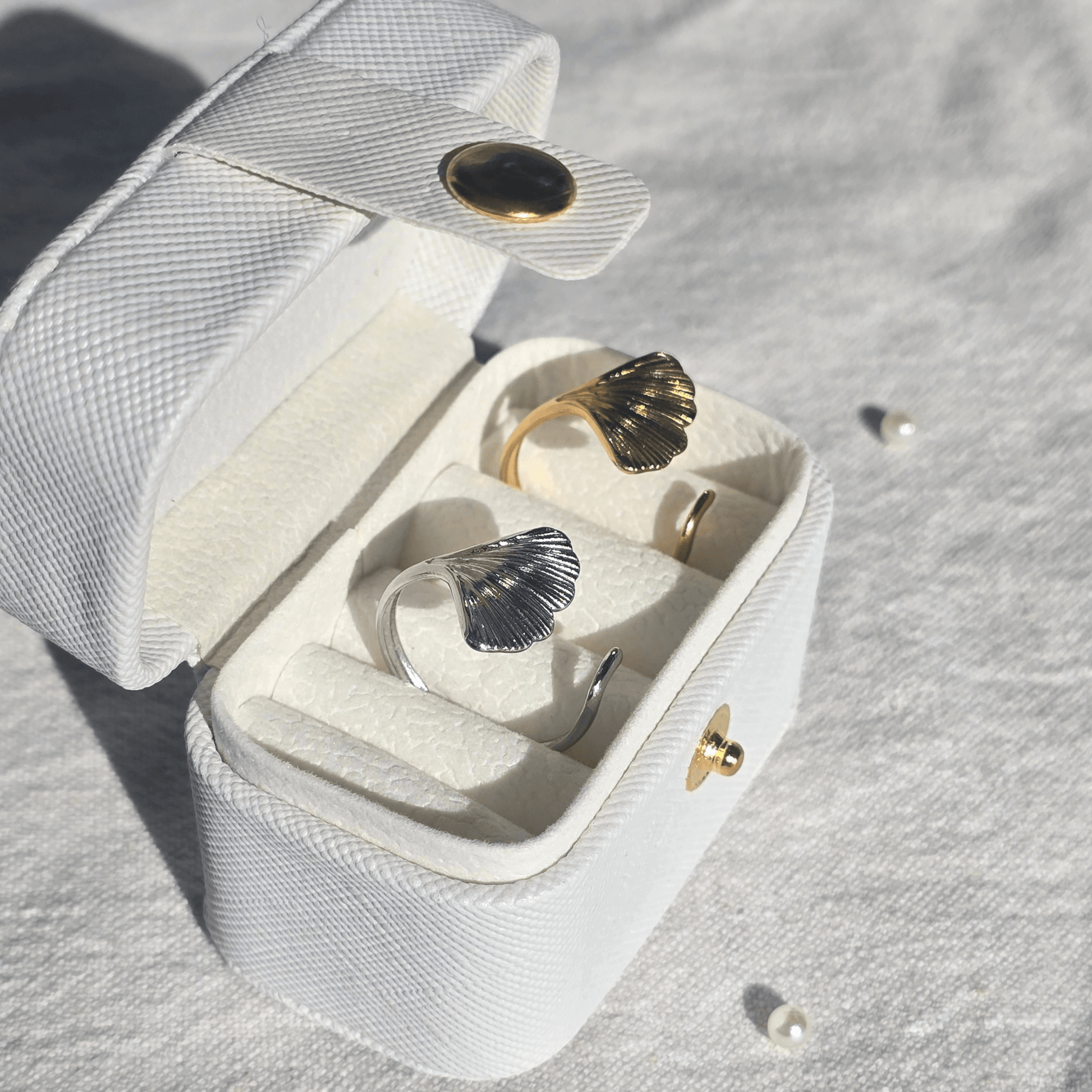 ARIELA RING