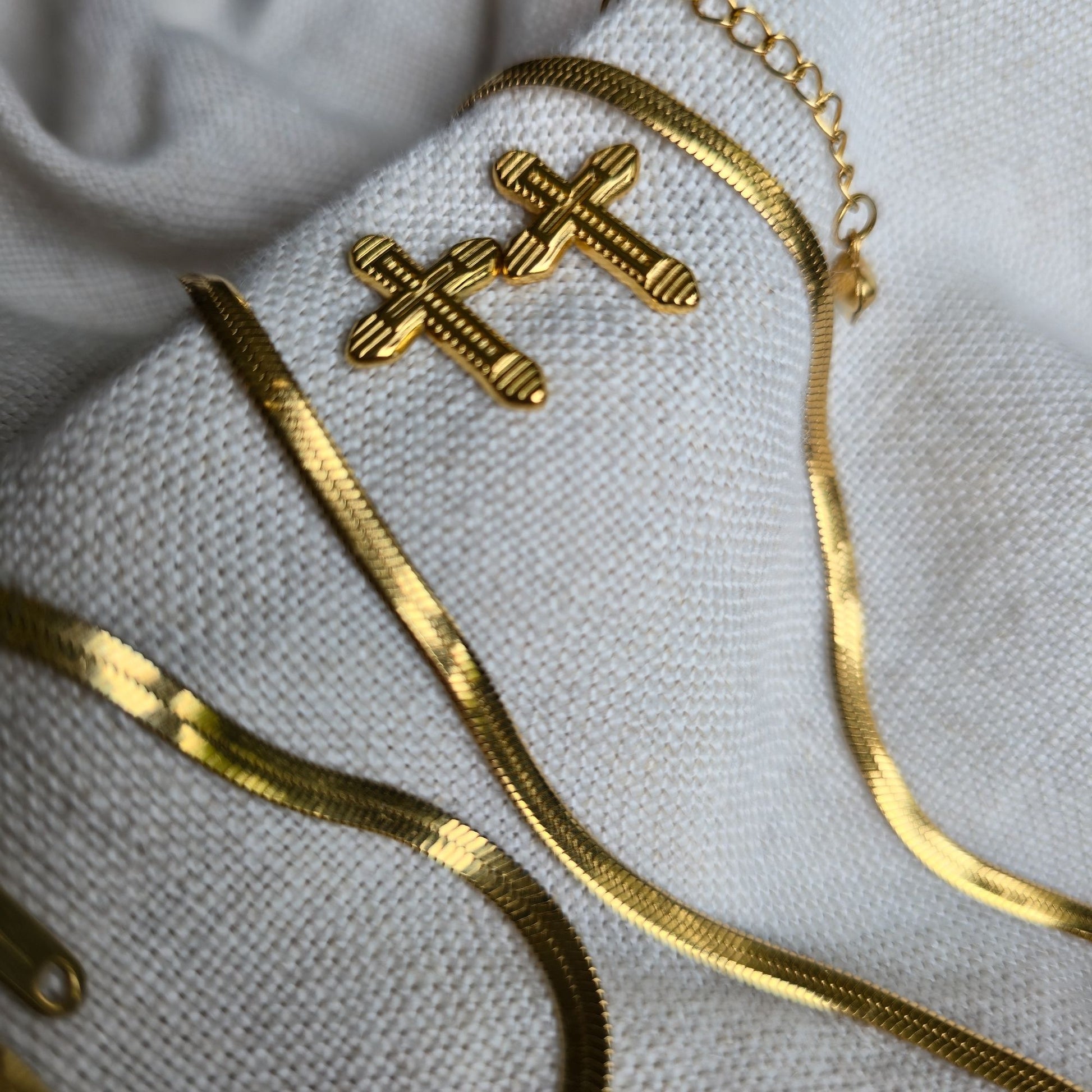 GRACE EARRINGS