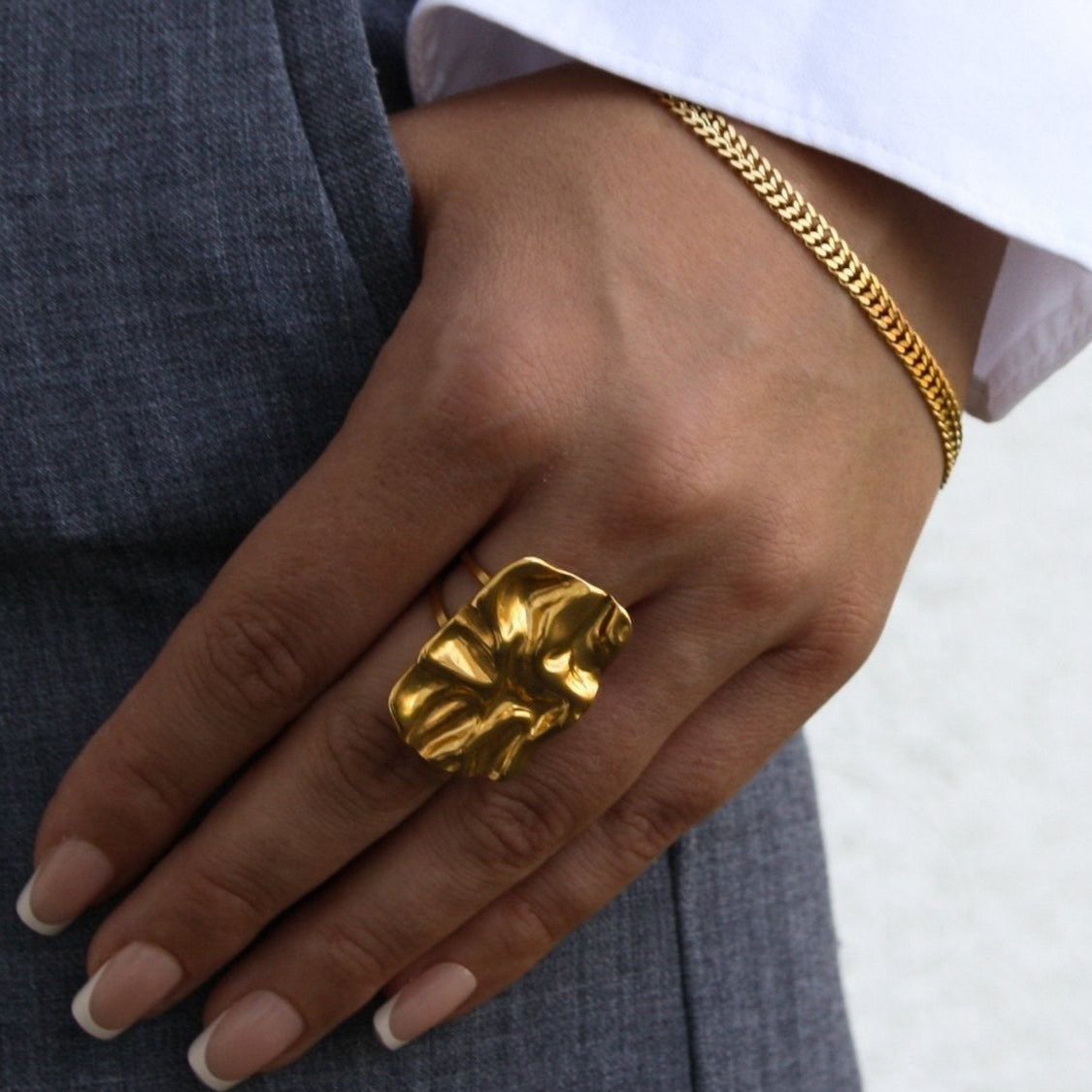 ROYAL RING