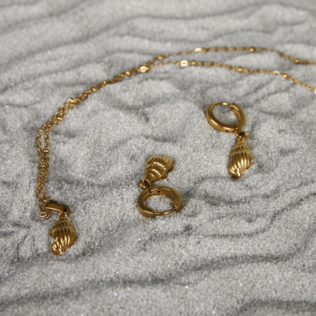 MARINA SHELL EARRINGS