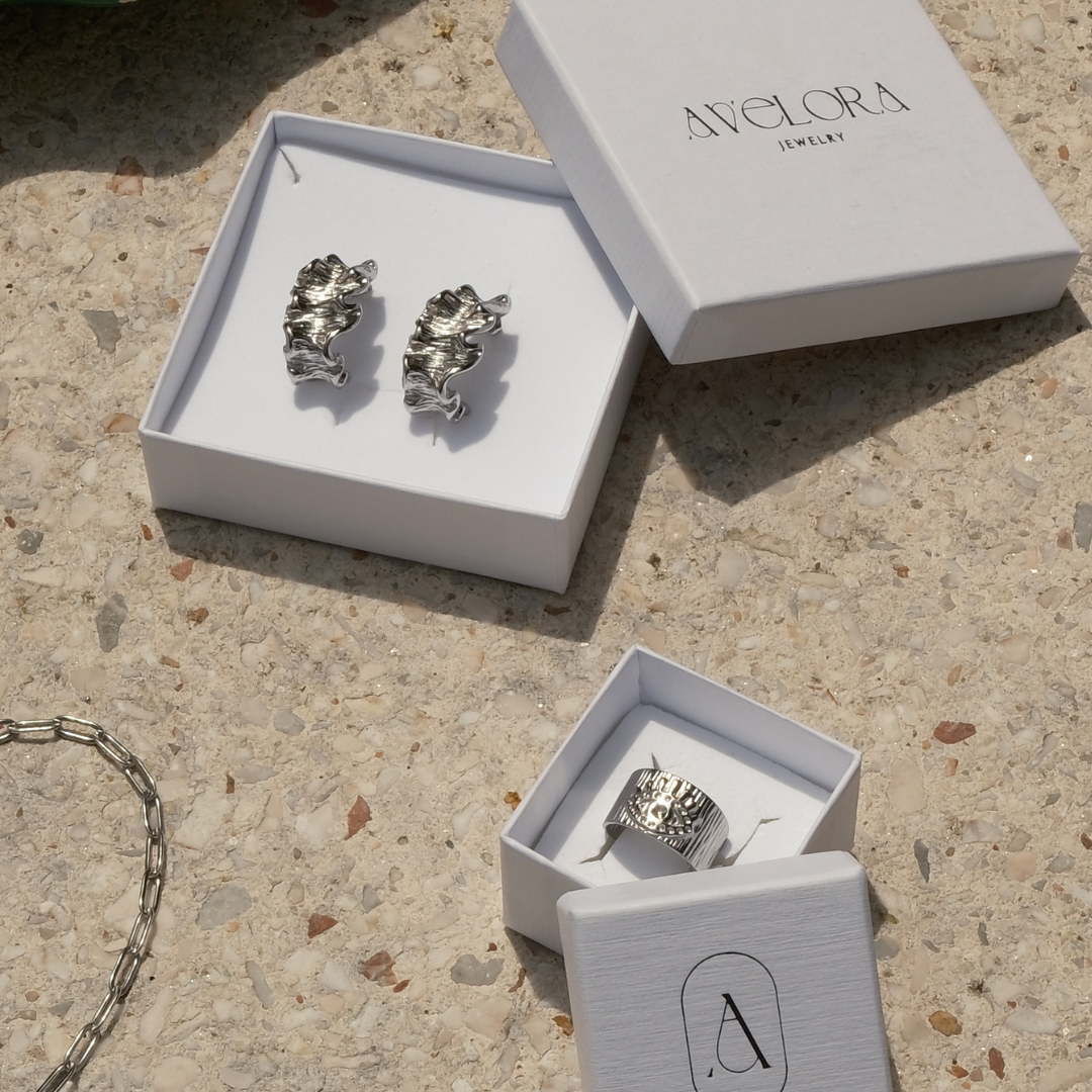 AMELIA EARRINGS